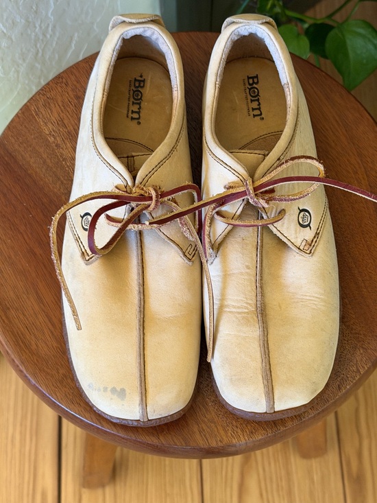 Born Shoes - BORN Sahara Nubuck Tan lace-up shoes Sz 9.5 /41